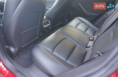 Седан Tesla Model 3 2018 в 