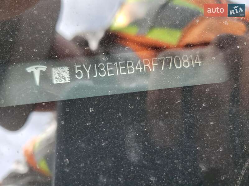 Седан Tesla Model 3 2025 в Києві фото 12 Седан Tesla Model 3 2025 в Києві