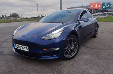 Седан Tesla Model 3 2019 в 