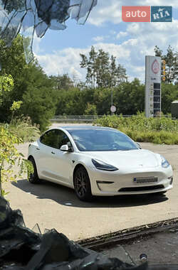 Седан Tesla Model 3 2021 в Борисполе