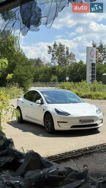 Седан Tesla Model 3 2021 в Борисполі