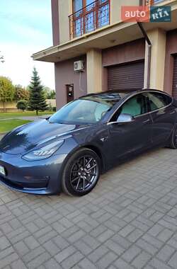 Седан Tesla Model 3 2019 в Запорожье
