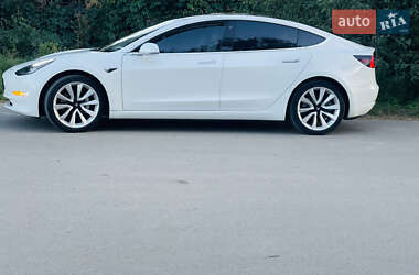 Седан Tesla Model 3 2018 в 