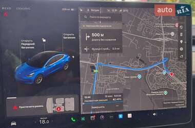 Седан Tesla Model 3 2019 в 