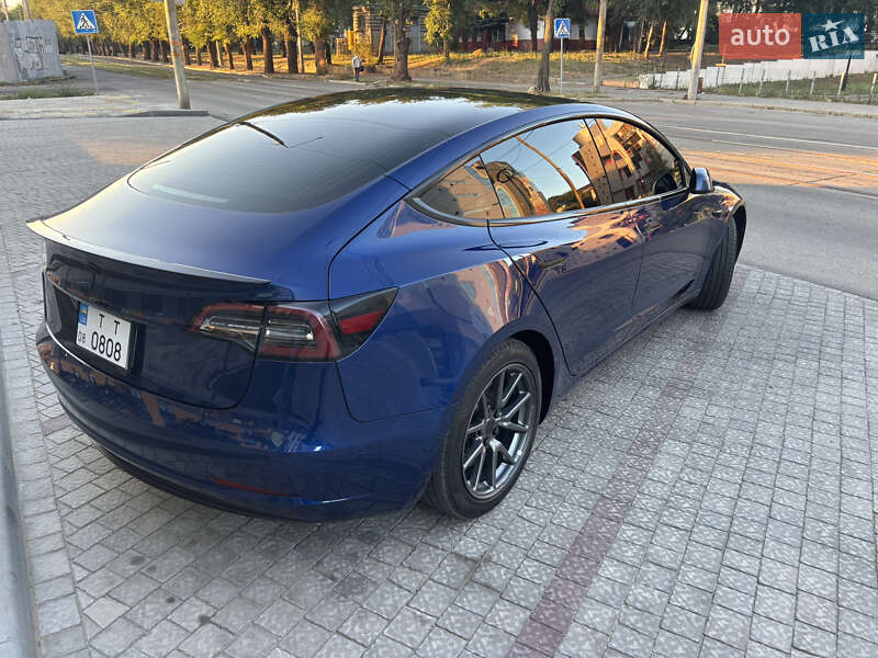 Седан Tesla Model 3 2019 в Запоріжжі