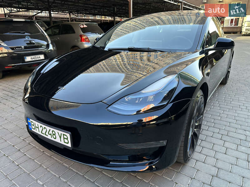 Седан Tesla Model 3 2023 в Одесі