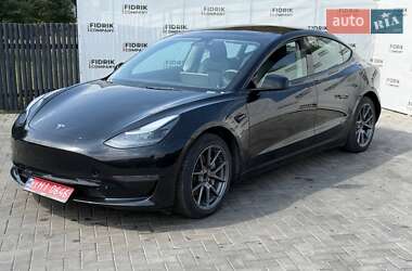 Седан Tesla Model 3 2022 в Луцьку