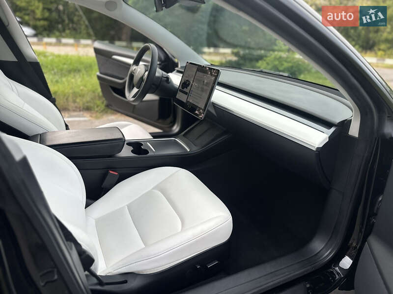 Седан Tesla Model 3 2021 в Львове фото 6 Седан Tesla Model 3 2021 в Львове