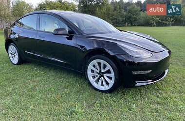Седан Tesla Model 3 2020 в 