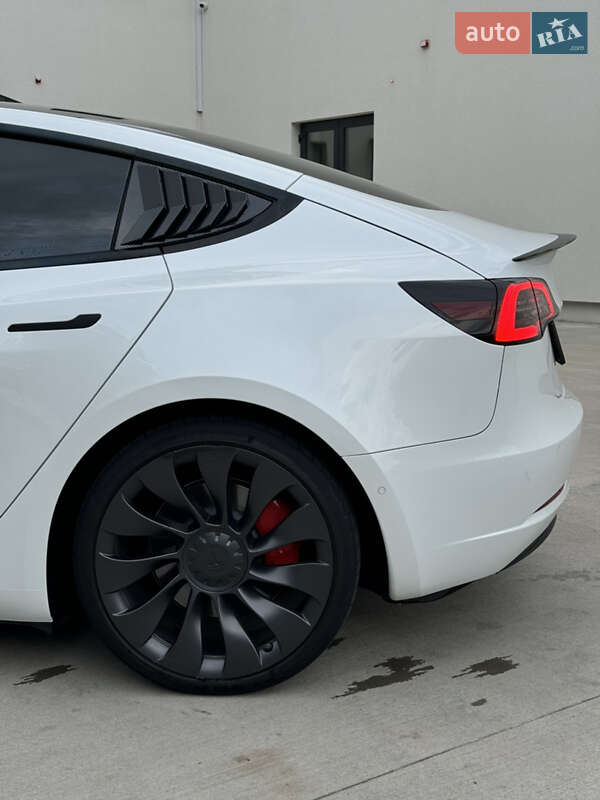 Седан Tesla Model 3 2021 в Луцьку