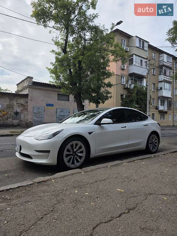 Седан Tesla Model 3 2021 в Одесі