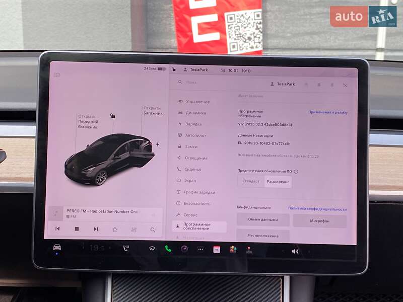 Седан Tesla Model 3 2018 в Києві