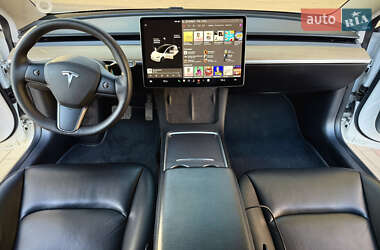 Седан Tesla Model 3 2021 в Днепре