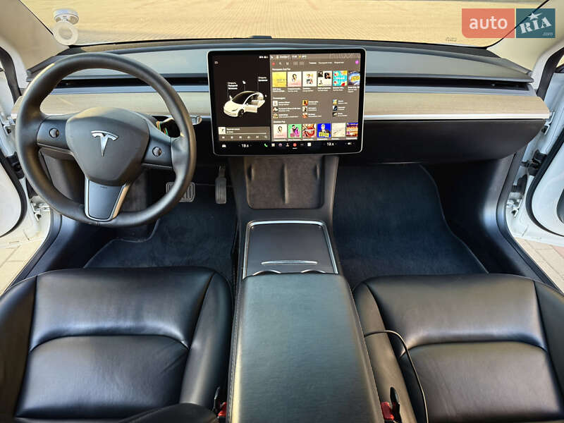 Седан Tesla Model 3 2021 в Днепре