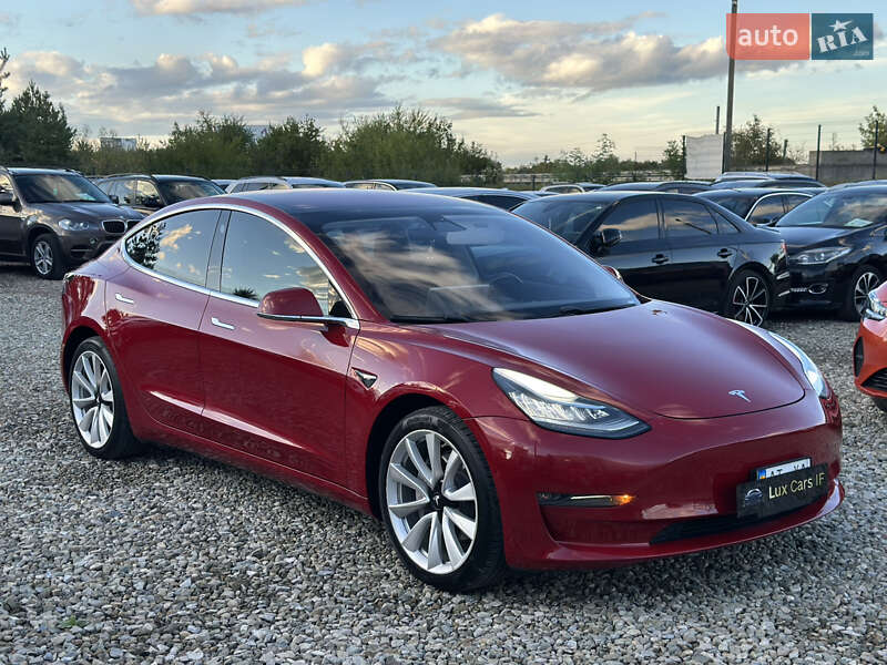 Tesla Model 3 2018