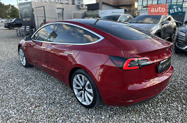 Седан Tesla Model 3 2018 в 