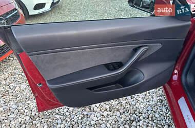 Седан Tesla Model 3 2018 в 