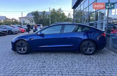 Седан Tesla Model 3 2020 в 