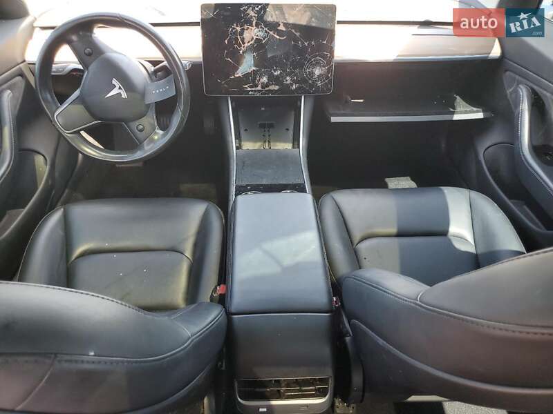 Седан Tesla Model 3 2018 в Луцке