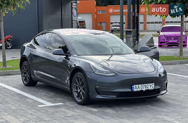 Седан Tesla Model 3 2018 в Луцке