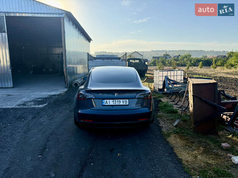 Седан Tesla Model 3 2022 в Богуславе фото 3 Седан Tesla Model 3 2022 в Богуславе