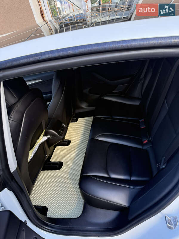 Седан Tesla Model 3 2021 в Трускавці фото 38 Седан Tesla Model 3 2021 в Трускавці