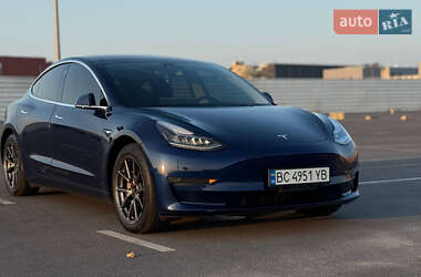 Седан Tesla Model 3 2018 в 