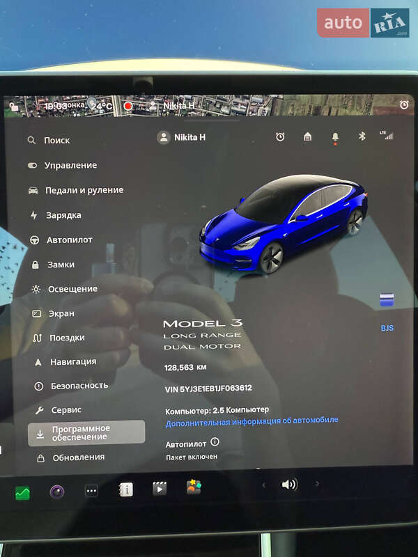 Седан Tesla Model 3 2018 в Львові
