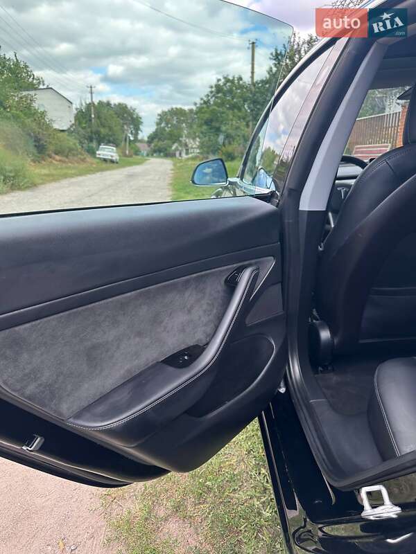 Седан Tesla Model 3 2020 в Києві фото 23 Седан Tesla Model 3 2020 в Києві