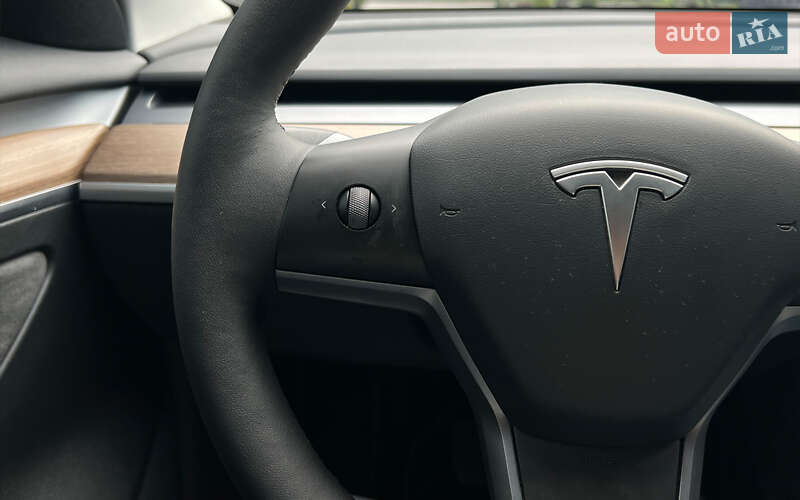 Седан Tesla Model 3 2022 в Львові