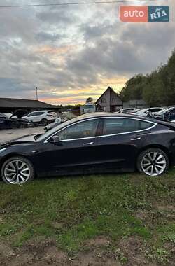 Седан Tesla Model 3 2019 в 