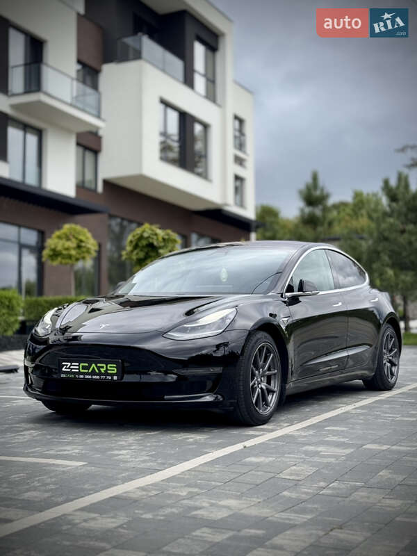 Tesla Model 3 2019