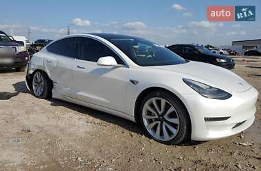 Седан Tesla Model 3 2018 в 