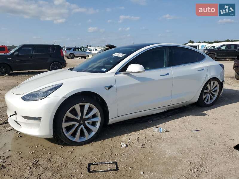 Седан Tesla Model 3 2018 в 