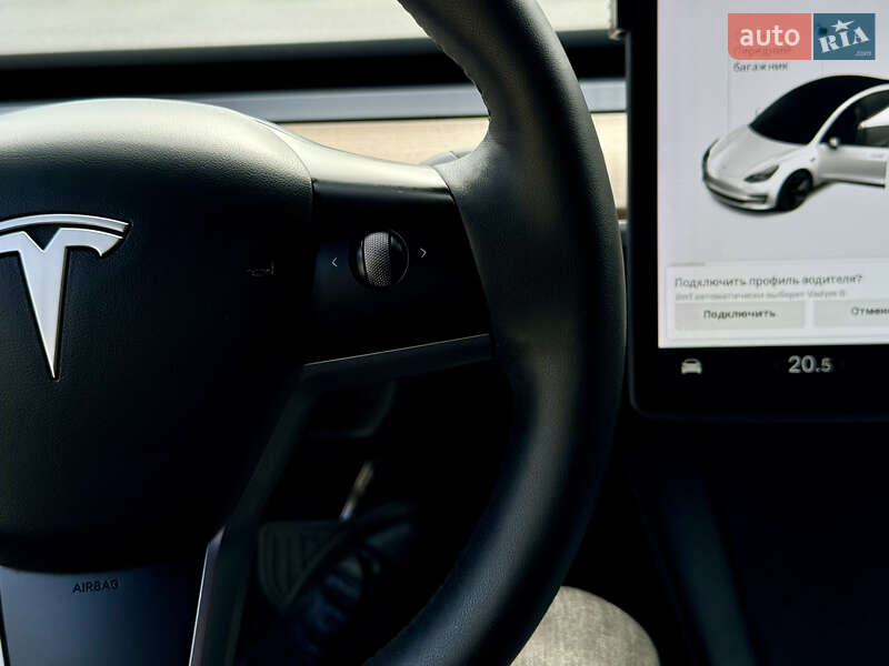 Седан Tesla Model 3 2021 в Виннице