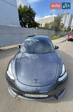 Седан Tesla Model 3 2019 в 