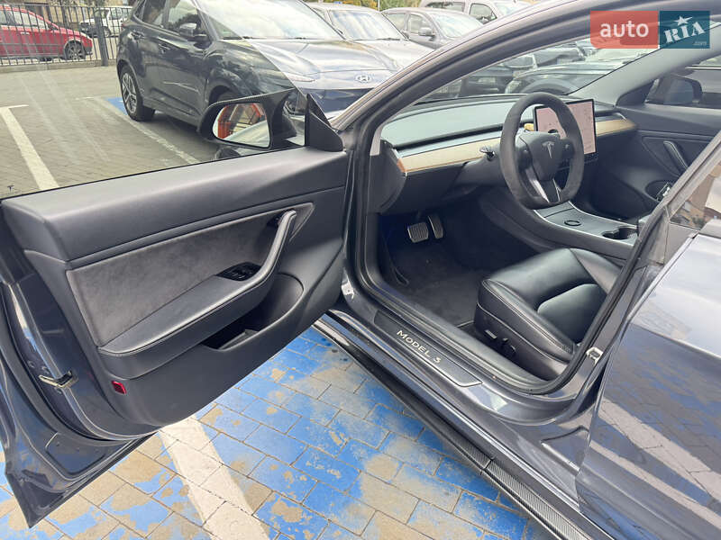 Седан Tesla Model 3 2019 в Києві