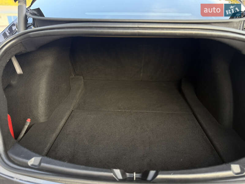Седан Tesla Model 3 2021 в Кривом Роге