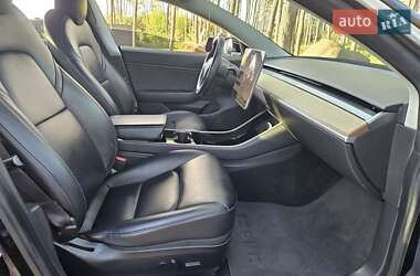Седан Tesla Model 3 2019 в Житомире