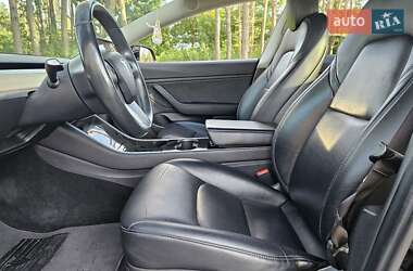 Седан Tesla Model 3 2019 в Житомире