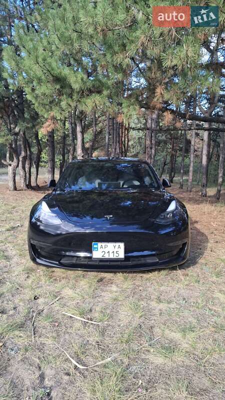 Седан Tesla Model 3 2023 в Запоріжжі