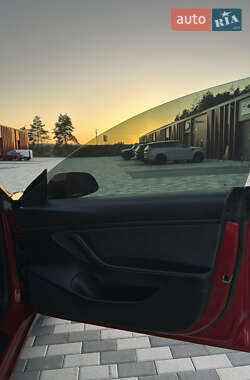 Седан Tesla Model 3 2020 в 