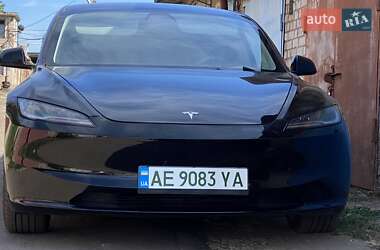 Седан Tesla Model 3 2024 в Котовке