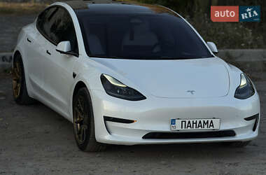 Седан Tesla Model 3 2021 в Білій Церкві