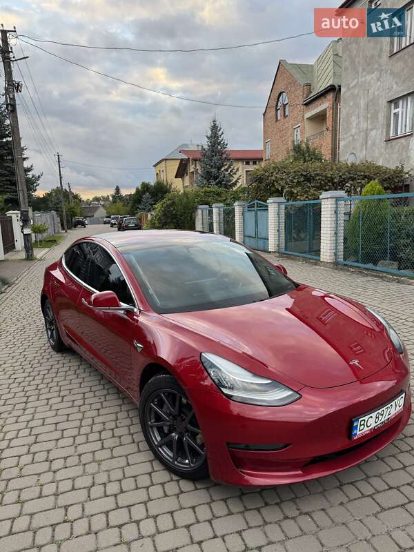 Tesla Model 3 2018
