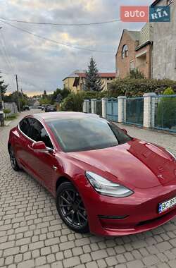 Седан Tesla Model 3 2018 в 
