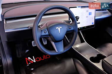 Седан Tesla Model 3 2019 в 