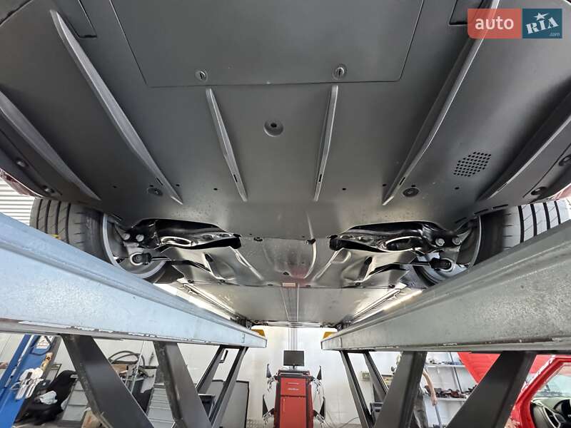 Седан Tesla Model 3 2024 в Одесі