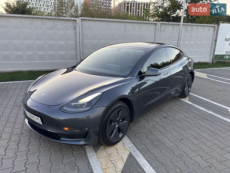 Седан Tesla Model 3 2021 в Києві