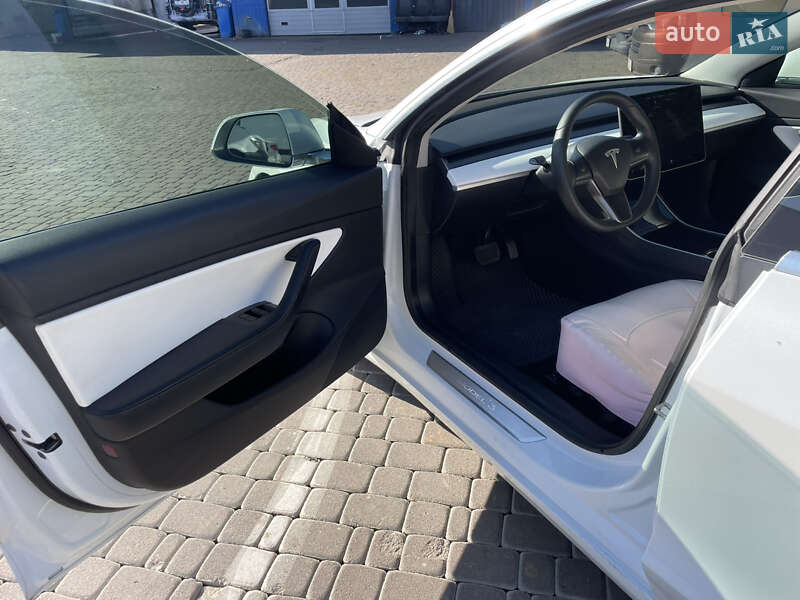 Седан Tesla Model 3 2020 в Черновцах фото 8 Седан Tesla Model 3 2020 в Черновцах